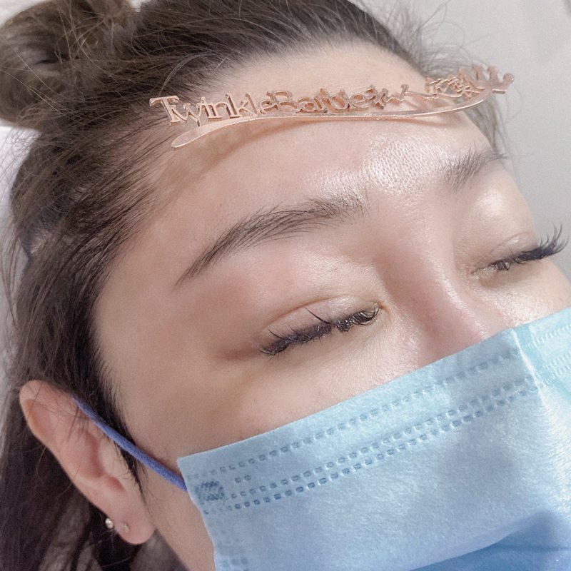 眉部特写